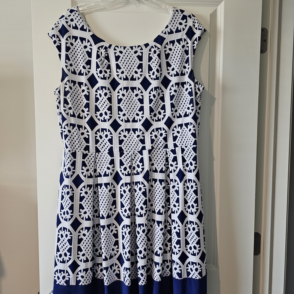 Tiana B. Navy and White Geometric Midi Dress